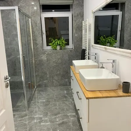 شقة Dana House In Central *
