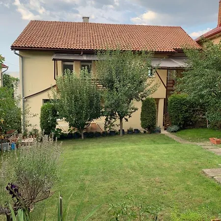Dana House In Central